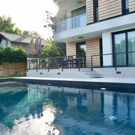 Golden Relax Apartment *