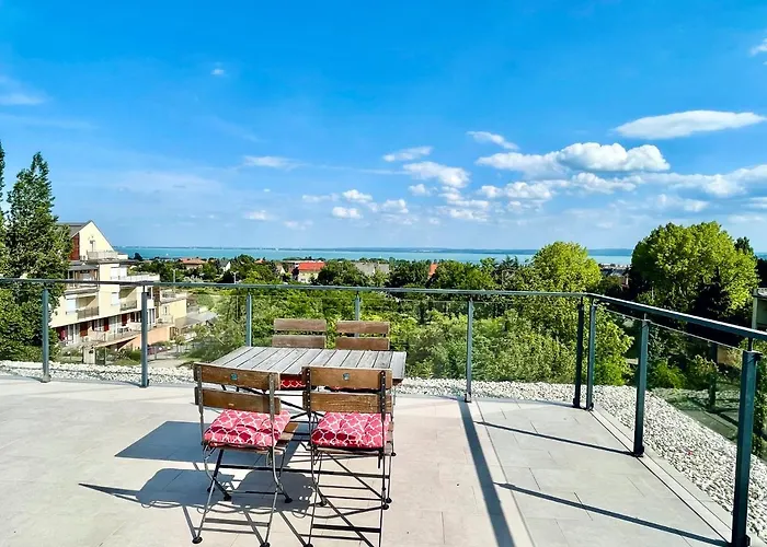 Golden Relax דירה באלאטונפורד